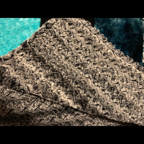 Minky Blanket - Picture 2 of 3